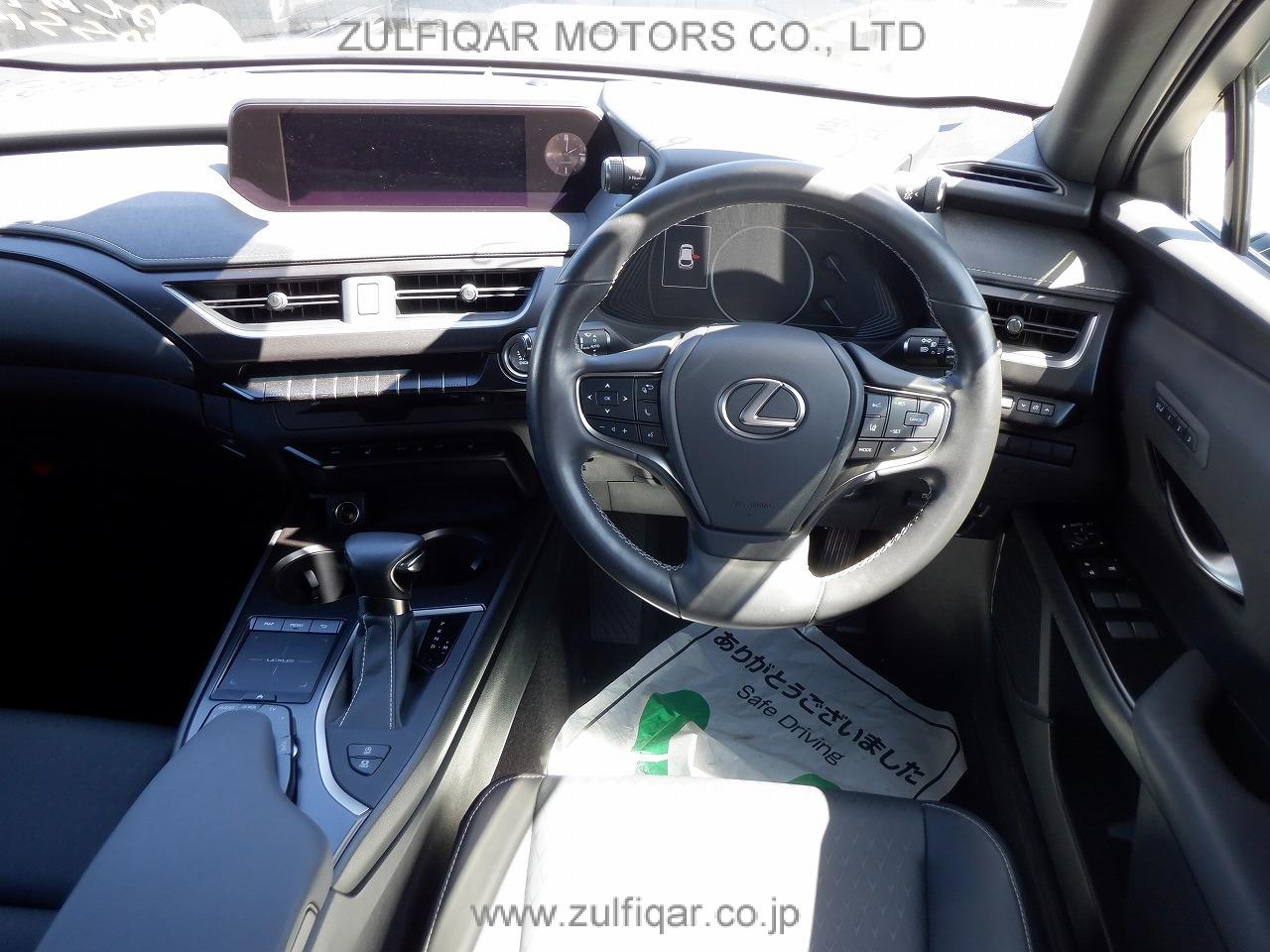 LEXUS UX 2019 Image 7