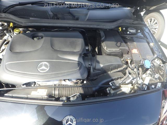 MERCEDES BENZ A CLASS 2018 Image 21