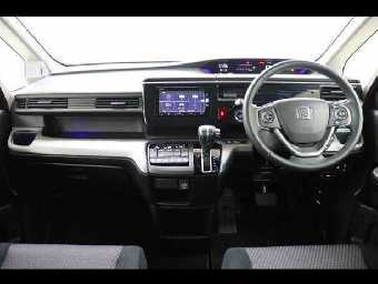 HONDA STEPWGN SPADA 2017 Image 2