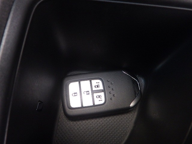 HONDA STEPWGN SPADA 2017 Image 39