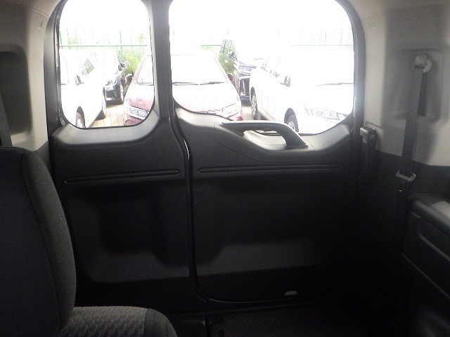 HONDA STEPWGN SPADA 2017 Image 42