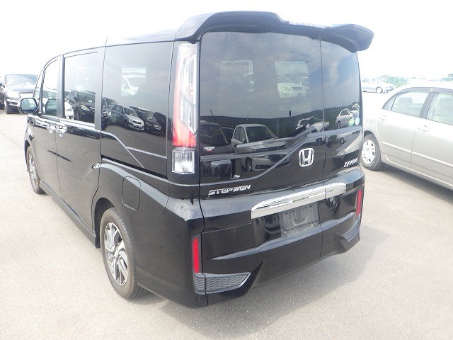 HONDA STEPWGN SPADA 2017 Image 46
