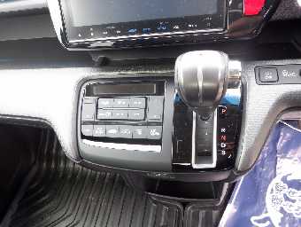 HONDA STEPWGN SPADA 2017 Image 12