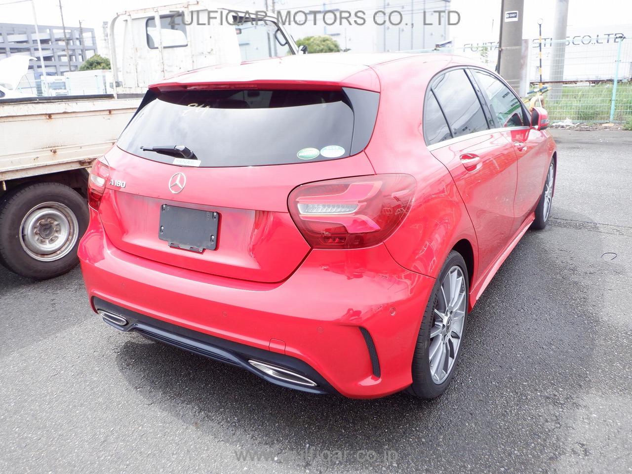 MERCEDES BENZ A CLASS 2017 Image 26