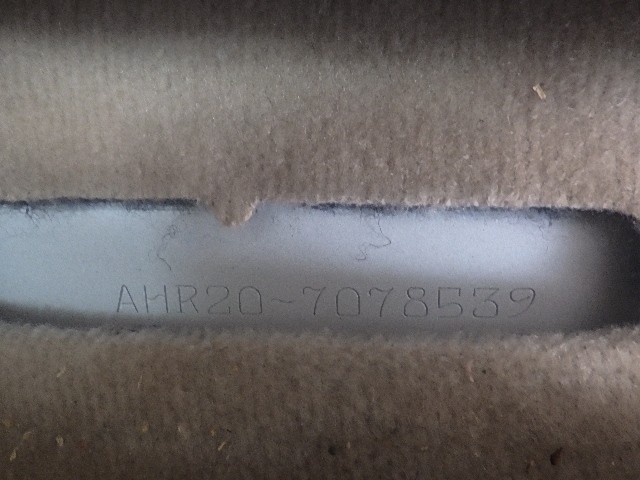 TOYOTA ESTIMA HYBRID 2014 Image 23