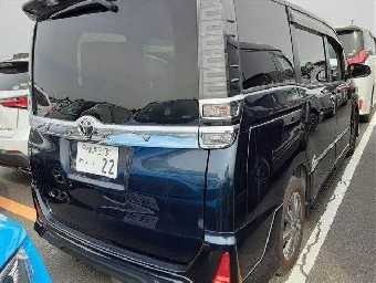 TOYOTA VOXY 2018 Image 3