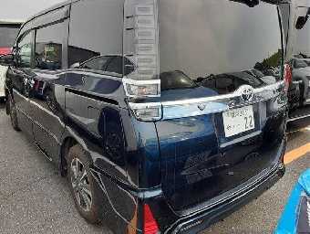 TOYOTA VOXY 2018 Image 18