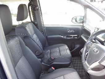 TOYOTA VOXY 2018 Image 26