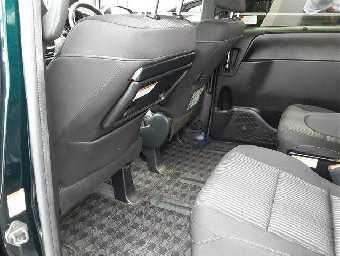 TOYOTA VOXY 2018 Image 7