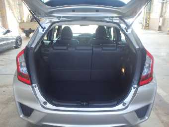 HONDA FIT HYBRID 2017 Image 10