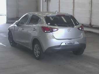 MAZDA DEMIO 2017 Image 2