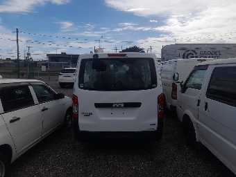 NISSAN NV350 CARAVAN 2015 Image 7