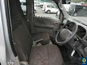 MAZDA SCRUM VAN 2017 Image 7