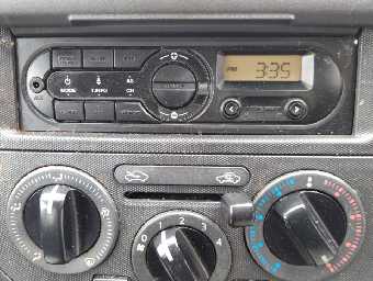 NISSAN A.D S/V 2016 Image 8