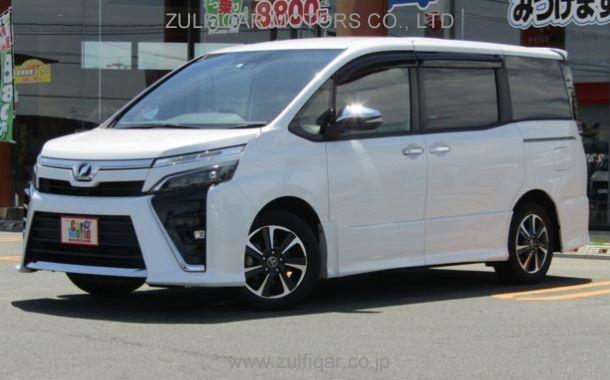 TOYOTA VOXY 2018 Image 1