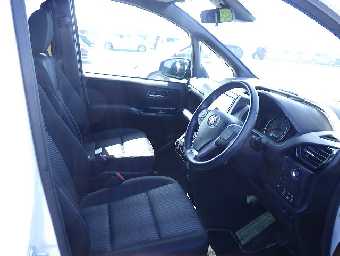 TOYOTA VOXY 2018 Image 21