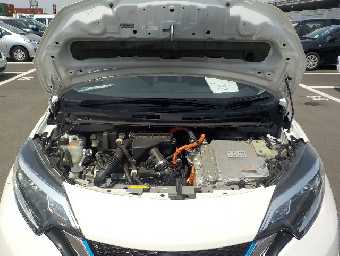 NISSAN NOTE 2018 Image 16