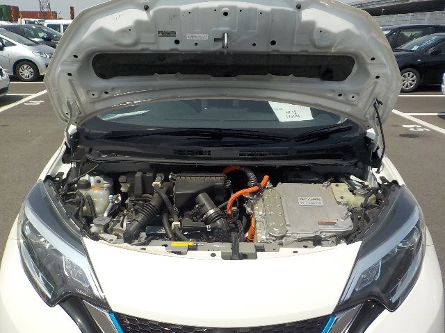 NISSAN NOTE 2018 Image 22