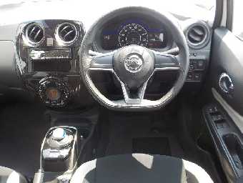 NISSAN NOTE 2018 Image 4