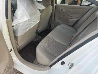 NISSAN SUNNY 2019 Image 15