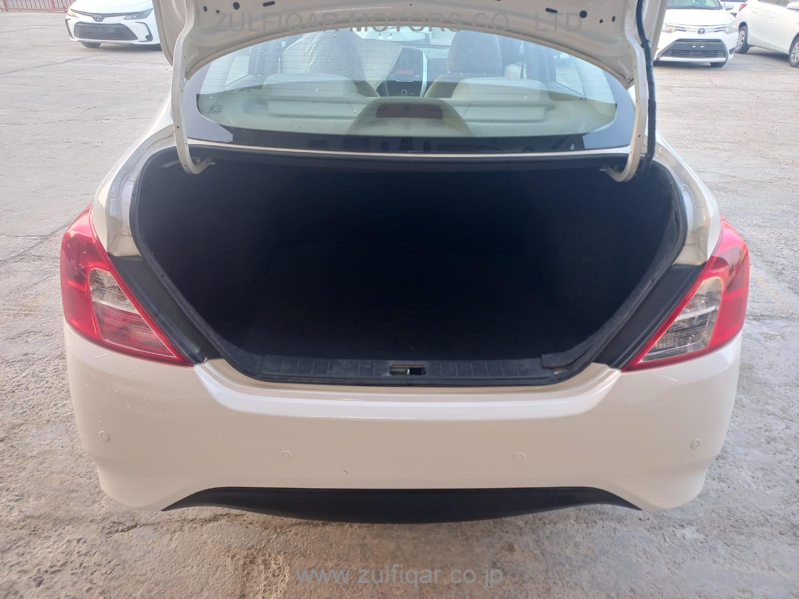 NISSAN SUNNY 2019 Image 9