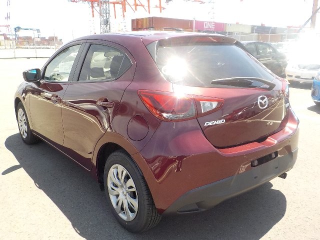 MAZDA DEMIO 2018 Image 19