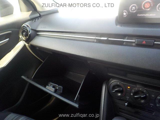 MAZDA DEMIO 2018 Image 6