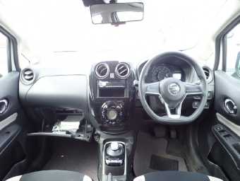 NISSAN NOTE 2018 Image 2