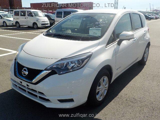 NISSAN NOTE 2018 Image 11