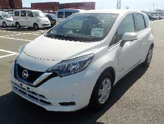 NISSAN NOTE 2018 Image 11