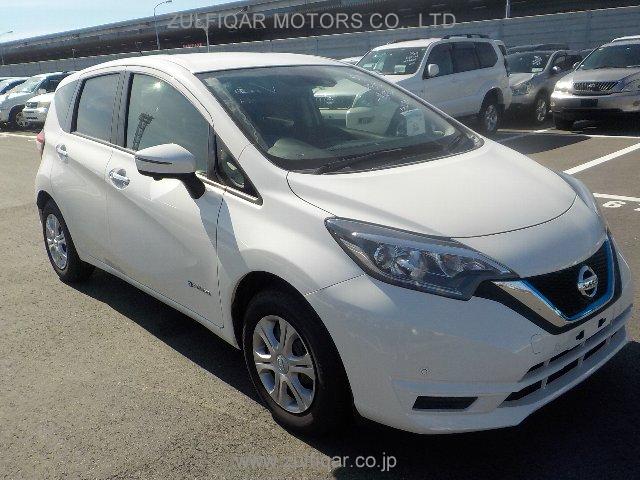 NISSAN NOTE 2018 Image 12