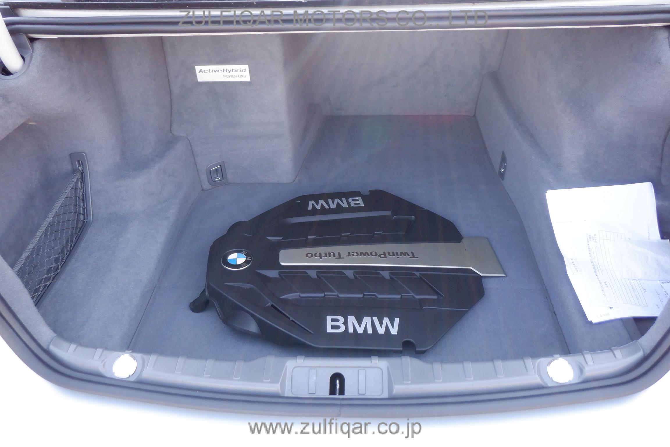 BMW 7 SERIES 2011 Image 4