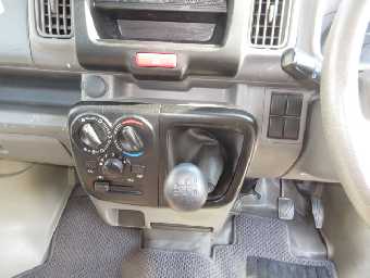 NISSAN NV100 CLIPPER 2015 Image 12
