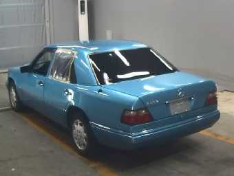 MERCEDES BENZ E CLASS 1993 Image 2