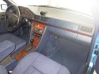 MERCEDES BENZ E CLASS 1993 Image 3