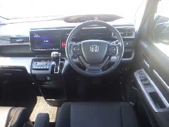 HONDA STEPWGN SPADA 2018 Image 12