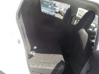 TOYOTA VITZ 2019 Image 13