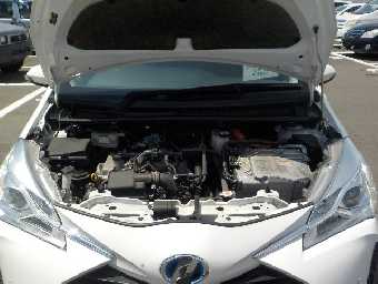 TOYOTA VITZ 2019 Image 19