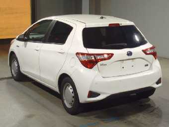TOYOTA VITZ 2019 Image 4