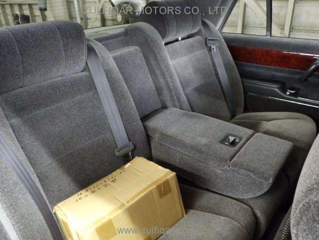 TOYOTA CENTURY 2005 Image 7