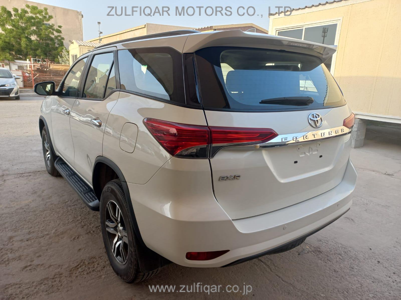 TOYOTA FORTUNER 2018 Image 3