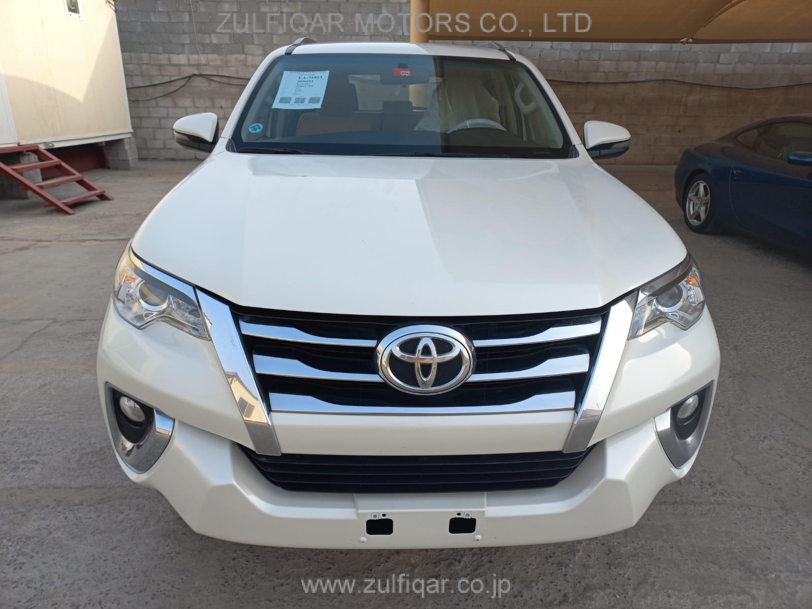 TOYOTA FORTUNER 2018 Image 8