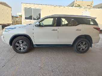 TOYOTA FORTUNER 2019 Image 2