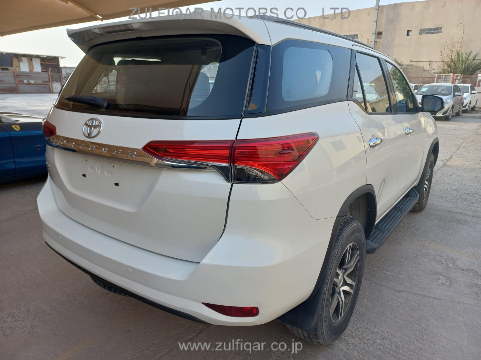 TOYOTA FORTUNER 2019 Image 5