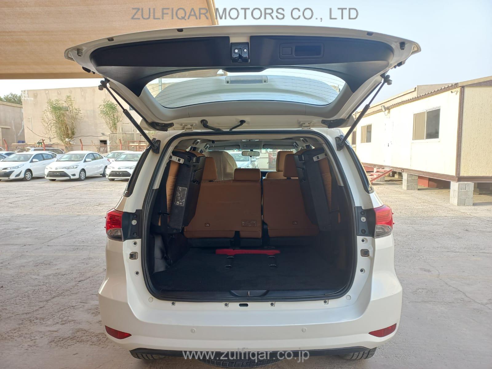 TOYOTA FORTUNER 2019 Image 11