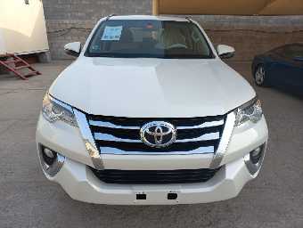 TOYOTA FORTUNER 2019 Image 8