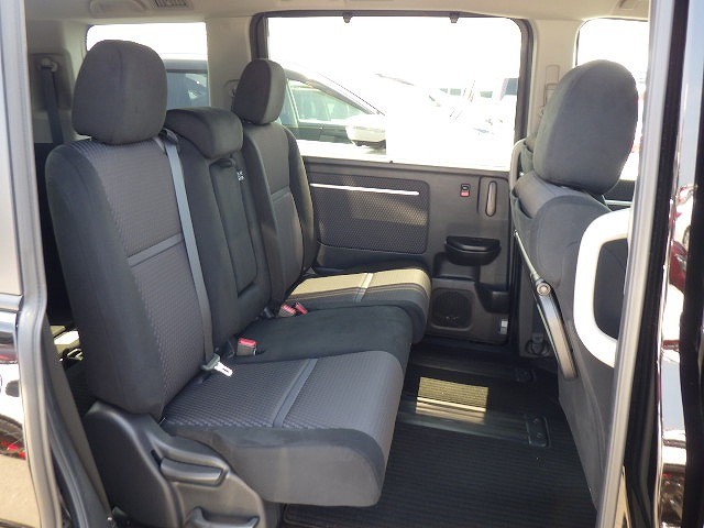 HONDA STEPWGN SPADA 2017 Image 47