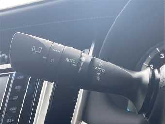 TOYOTA HARRIER 2020 Image 21