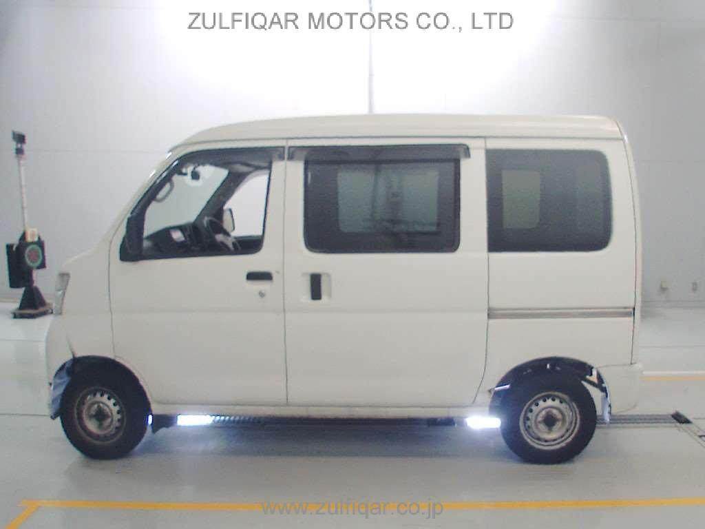 DAIHATSU HIJET CARGO 2017 Image 4