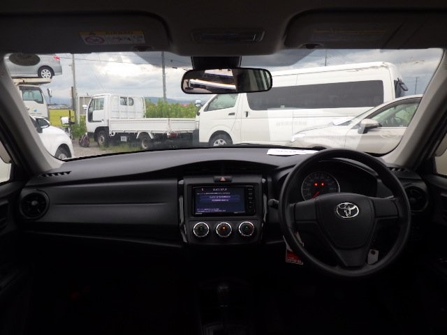 TOYOTA COROLLA AXIO 2017 Image 34